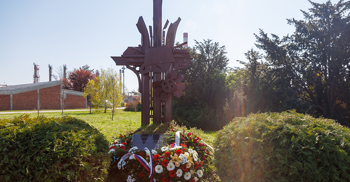 27 GODINA OD ZLOČINA: Sećanje na Mirka, Duška i Dejana ne bledi